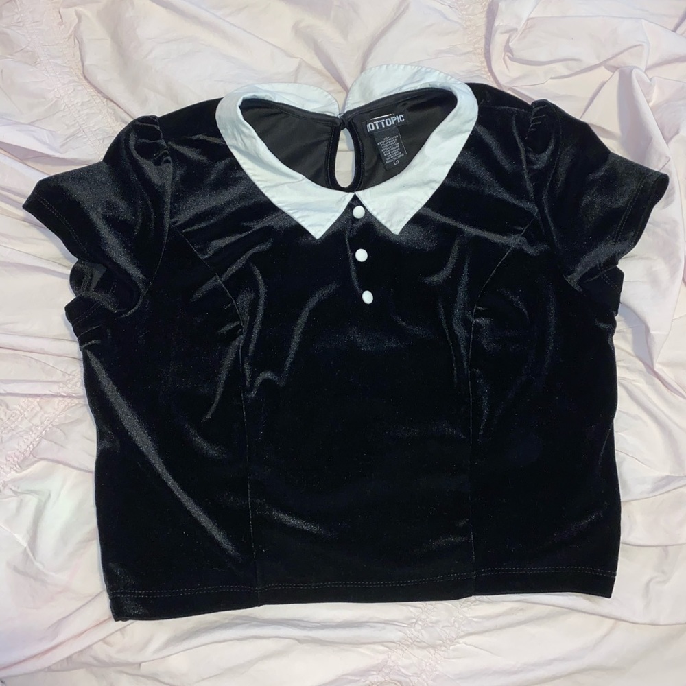 gothic velvet collared crop !!